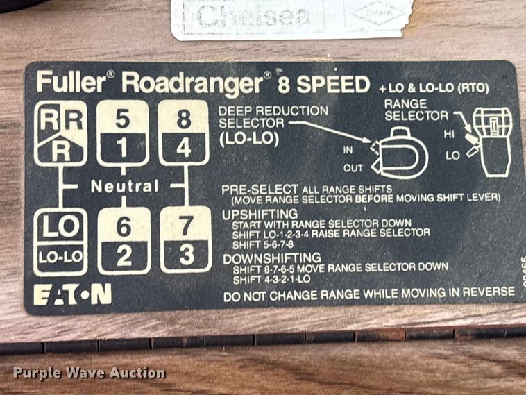 image for item EA7282 1987 Western Star 4800 flatbed truck