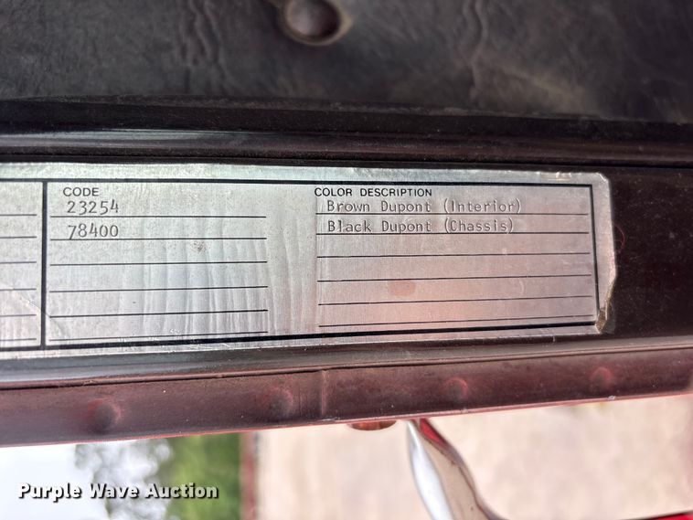 image for item EA7282 1987 Western Star 4800 flatbed truck