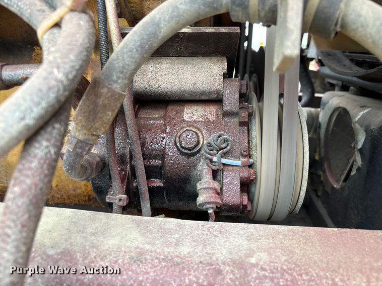 image for item EA7282 1987 Western Star 4800 flatbed truck
