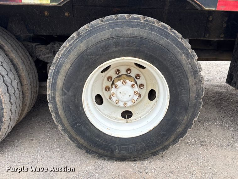 image for item EA7282 1987 Western Star 4800 flatbed truck
