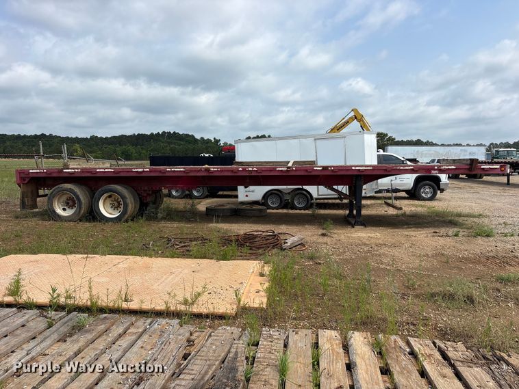 image for item ED5234 1976 Sontan 11PTW-2-7040SL flatbed trailer