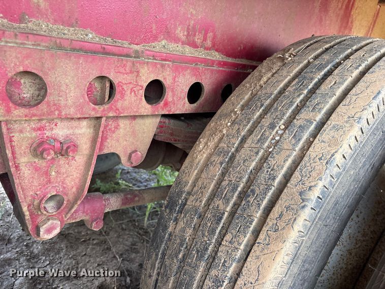image for item ED5234 1976 Sontan 11PTW-2-7040SL flatbed trailer