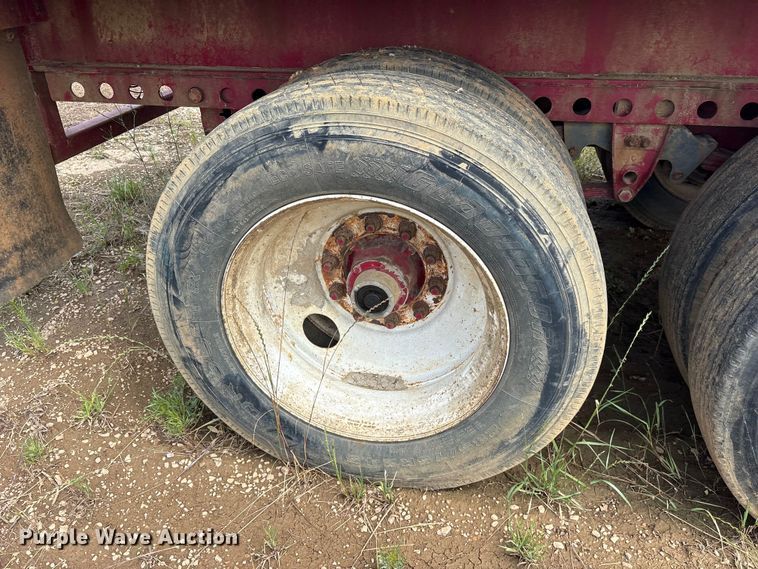 image for item ED5234 1976 Sontan 11PTW-2-7040SL flatbed trailer