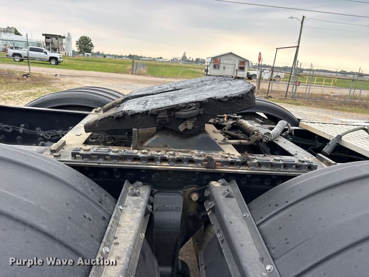 image for item ED5236 2022 Western Star 4900EX semi truck