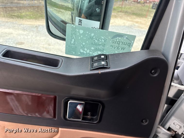 image for item ED5236 2022 Western Star 4900EX semi truck