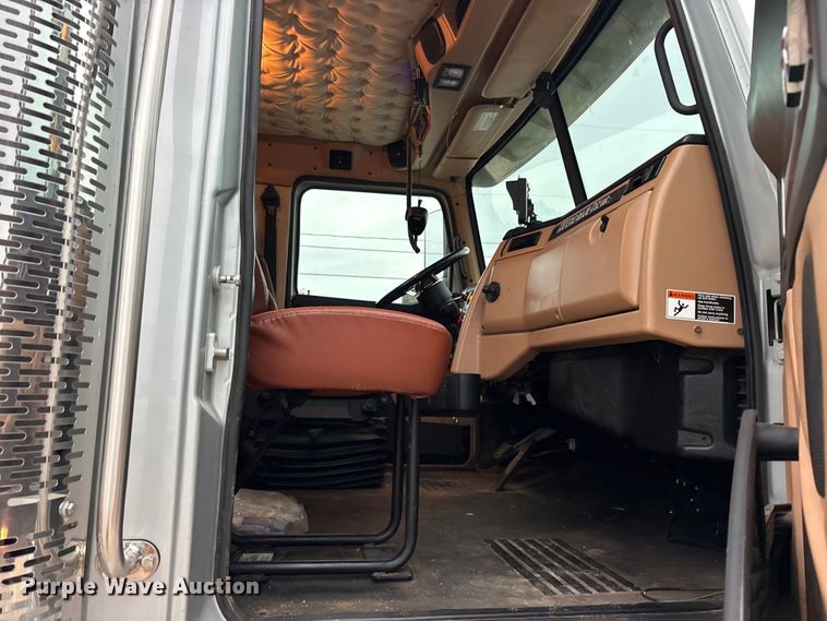 image for item ED5236 2022 Western Star 4900EX semi truck