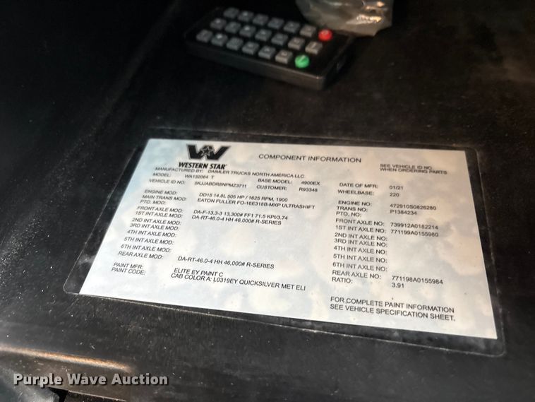 image for item ED5236 2022 Western Star 4900EX semi truck