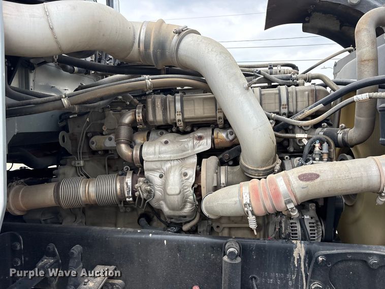 image for item ED5236 2022 Western Star 4900EX semi truck