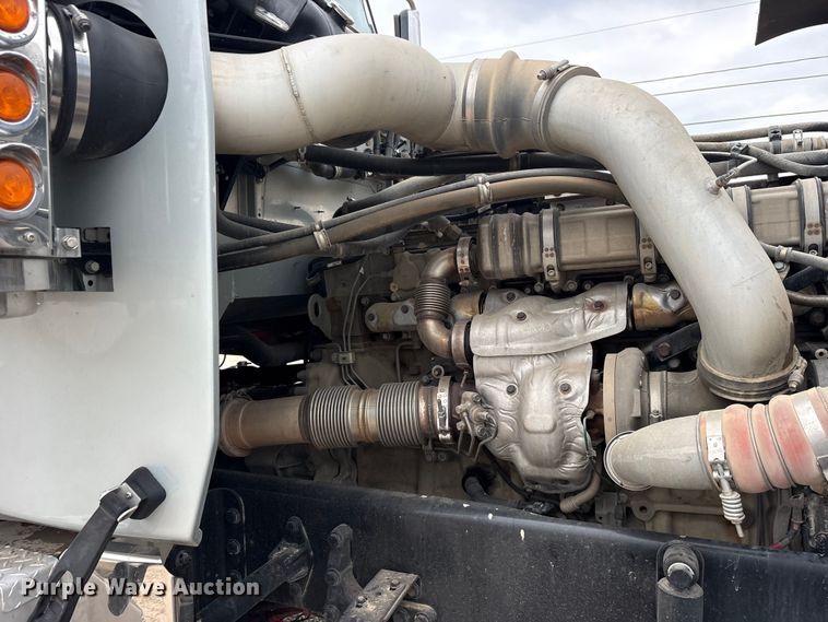 image for item ED5236 2022 Western Star 4900EX semi truck