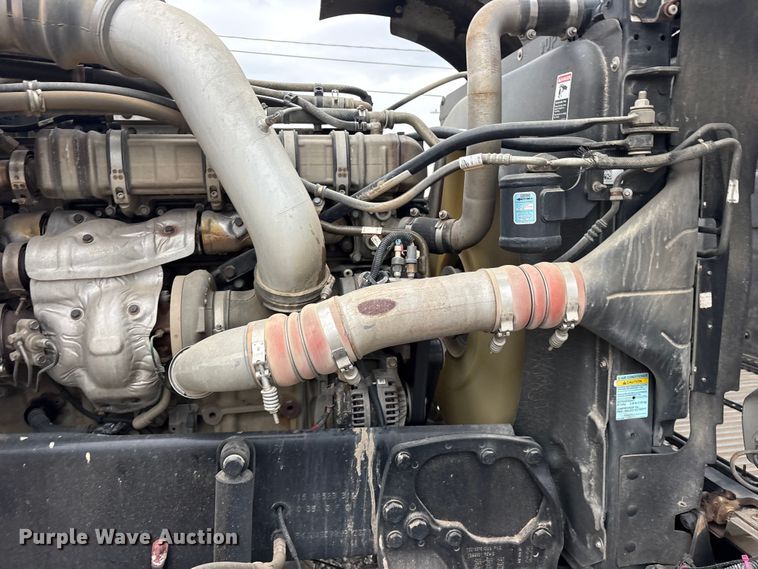 image for item ED5236 2022 Western Star 4900EX semi truck