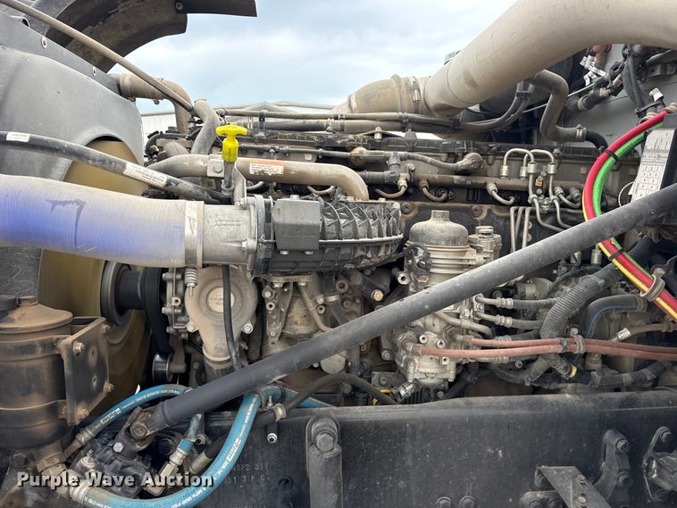image for item ED5236 2022 Western Star 4900EX semi truck