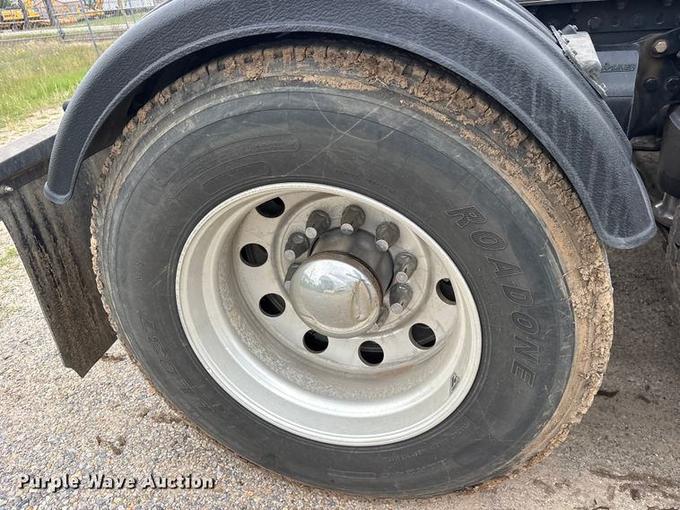 image for item ED5236 2022 Western Star 4900EX semi truck