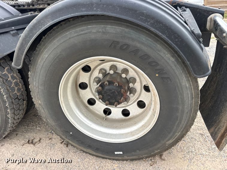 image for item ED5236 2022 Western Star 4900EX semi truck