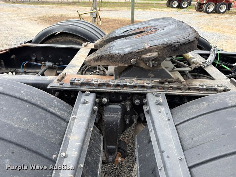 image for item ED5237 2022 Western Star 49X semi truck