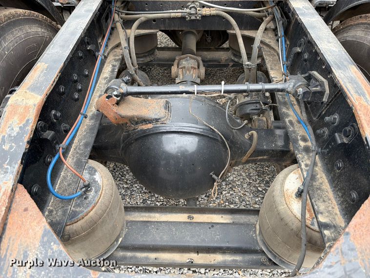 image for item ED5237 2022 Western Star 49X semi truck