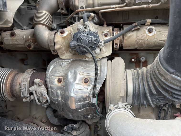 image for item ED5237 2022 Western Star 49X semi truck