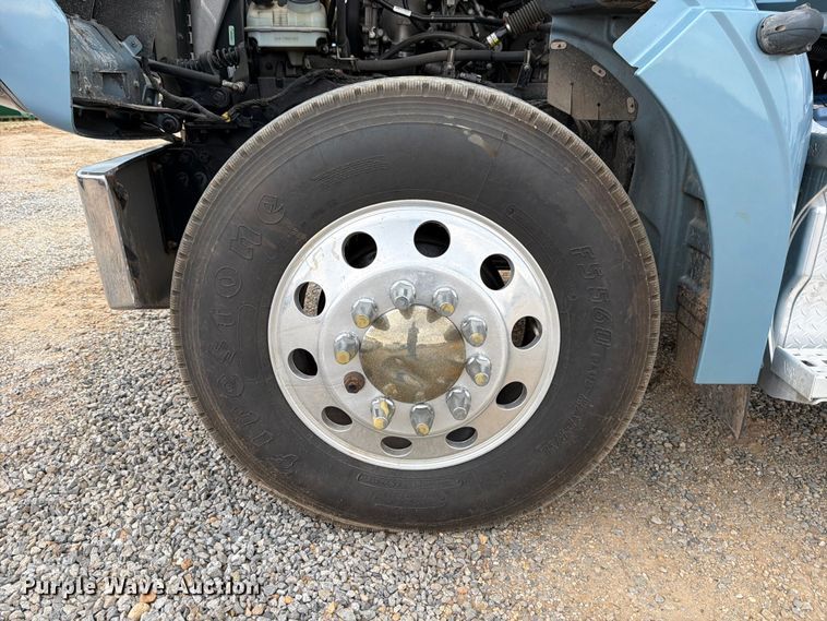 image for item ED5237 2022 Western Star 49X semi truck