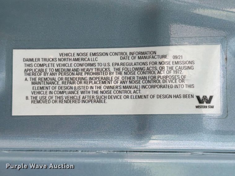 image for item ED5237 2022 Western Star 49X semi truck