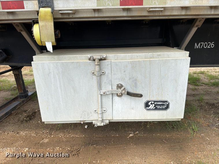 image for item ED5239 2016 Great Dane FLP-0024-00048 flatbed trailer