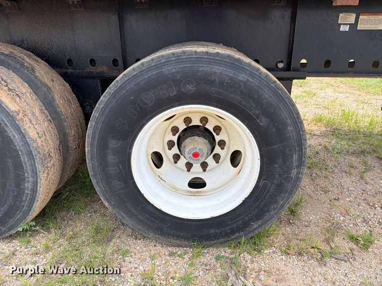 image for item ED5239 2016 Great Dane FLP-0024-00048 flatbed trailer