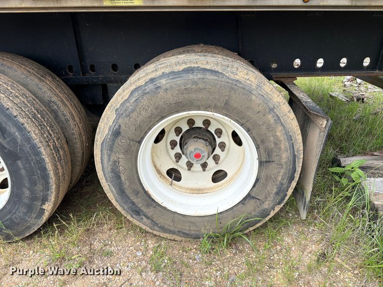 image for item ED5239 2016 Great Dane FLP-0024-00048 flatbed trailer