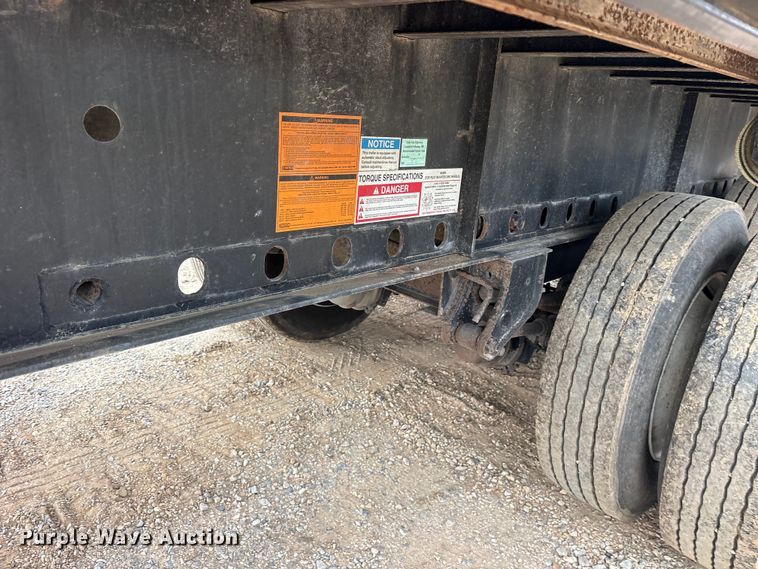 image for item ED5240 2020 Fontaine HAVSF11SST flatbed trailer