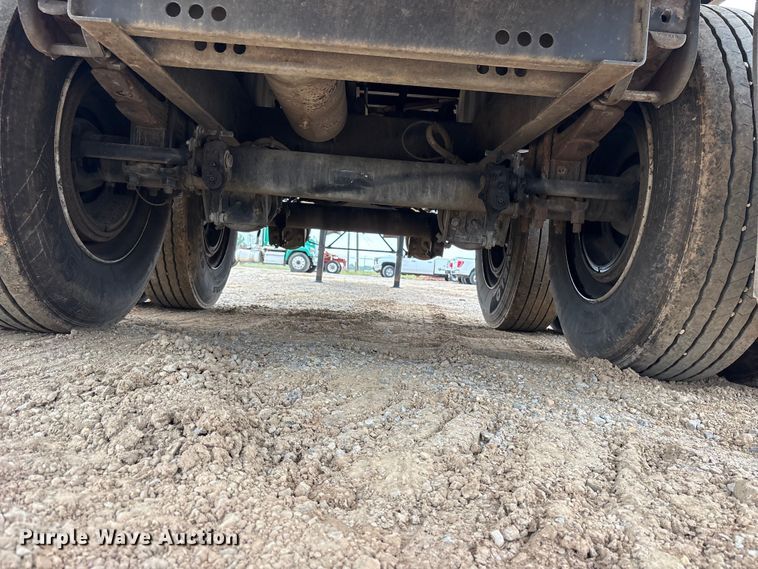 image for item ED5240 2020 Fontaine HAVSF11SST flatbed trailer
