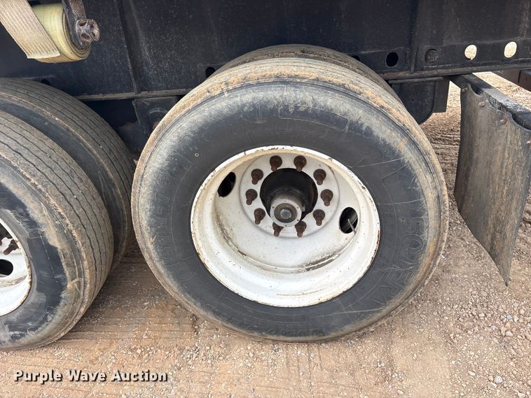 image for item ED5240 2020 Fontaine HAVSF11SST flatbed trailer