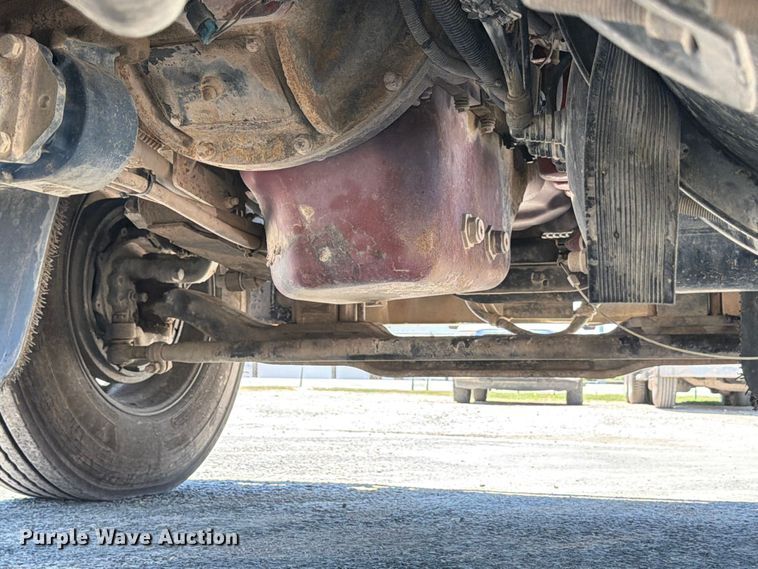 image for item ED5288 2010 Mack Pinnacle CHU613 semi truck