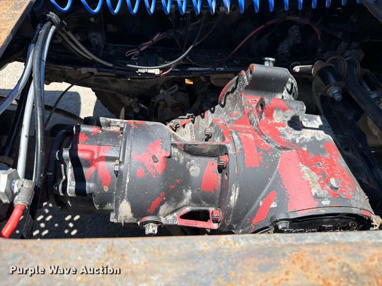 image for item ED5289 2014 Mack CHU613 semi truck