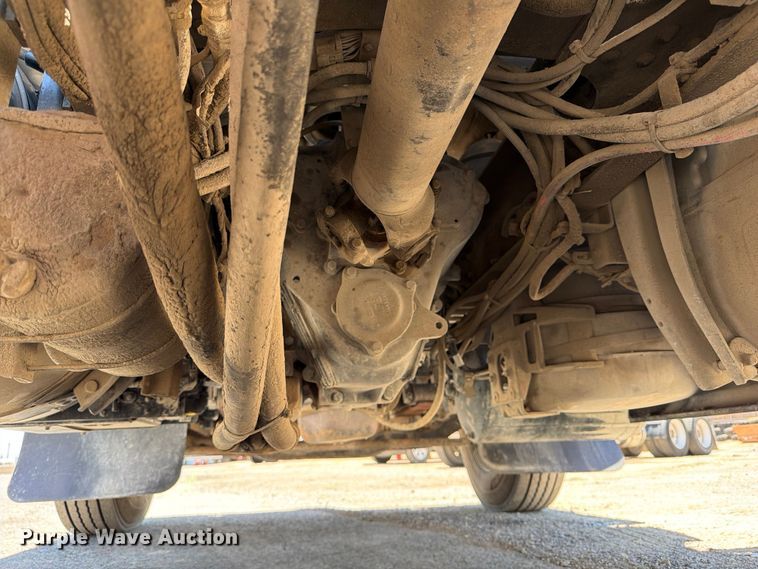 image for item ED5289 2014 Mack CHU613 semi truck