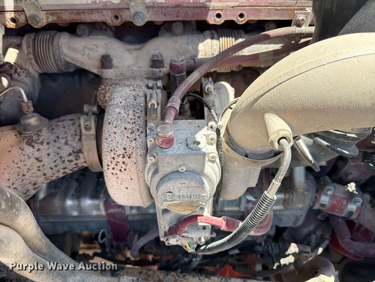 image for item ED5289 2014 Mack CHU613 semi truck