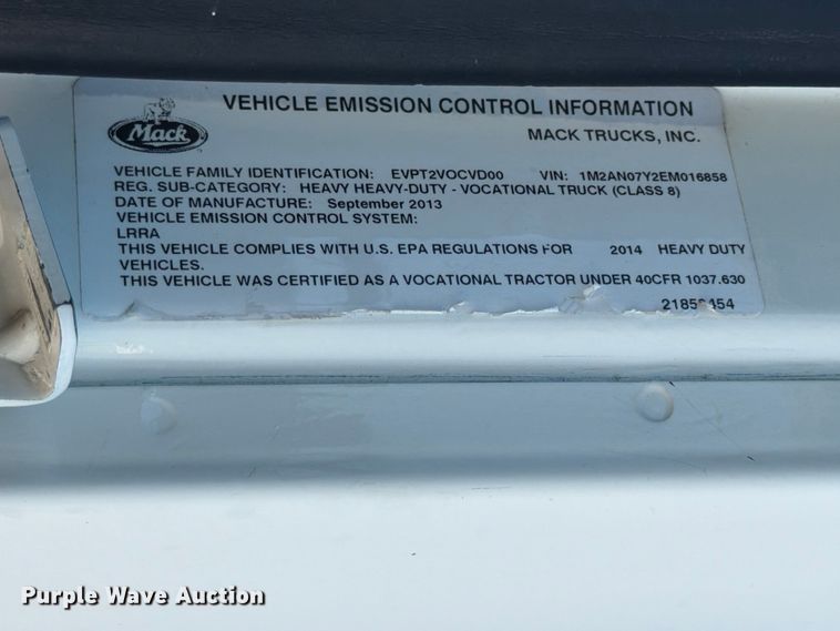 image for item ED5289 2014 Mack CHU613 semi truck