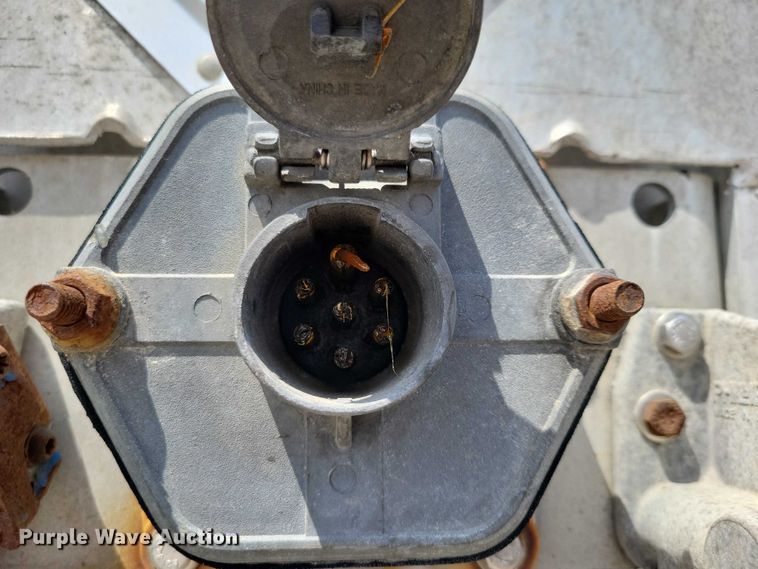 image for item EE1003 2005 Heil Fuel Tanker