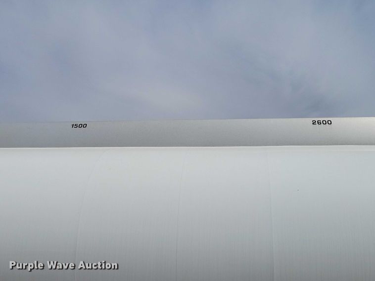 image for item EE1003 2005 Heil Fuel Tanker