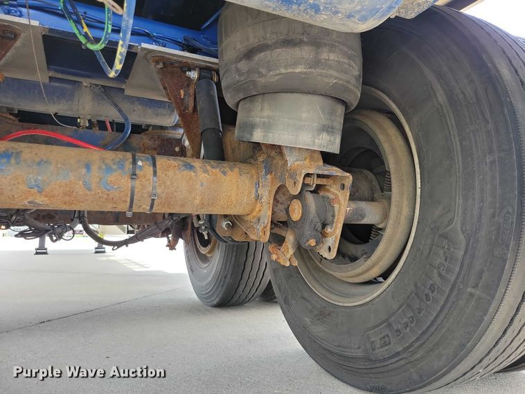image for item EE1003 2005 Heil Fuel Tanker