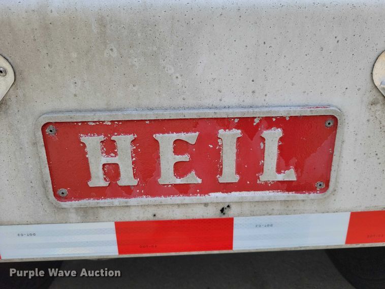 image for item EE1003 2005 Heil Fuel Tanker