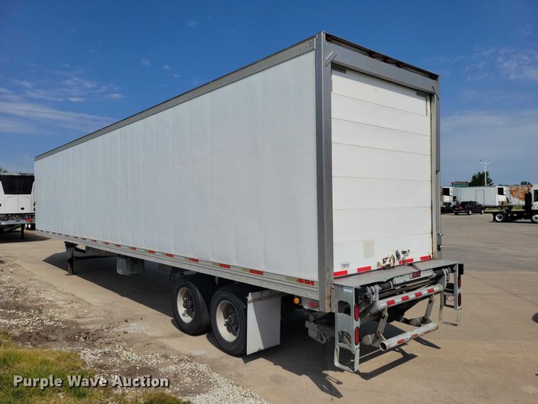image for item EE1004 2007 Utility refrigerated van trailer