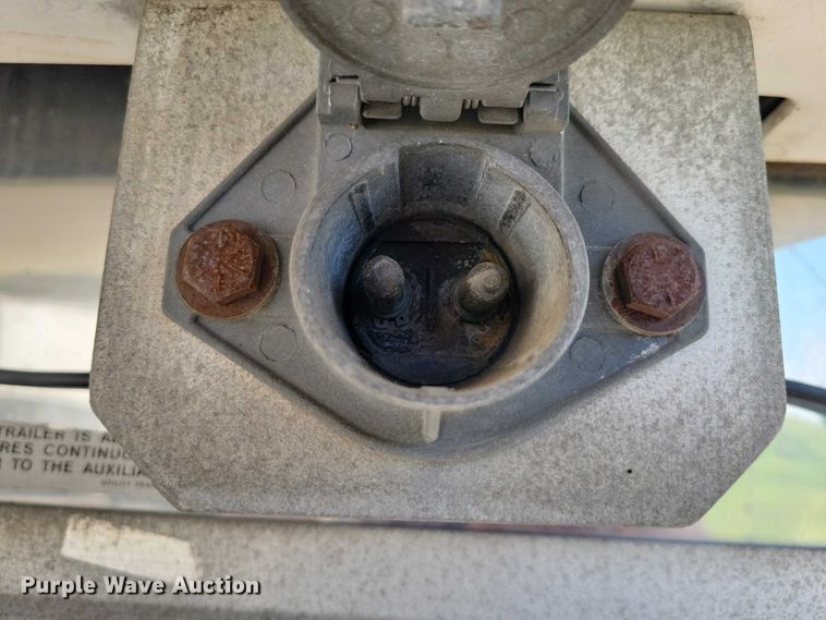 image for item EE1004 2007 Utility refrigerated van trailer