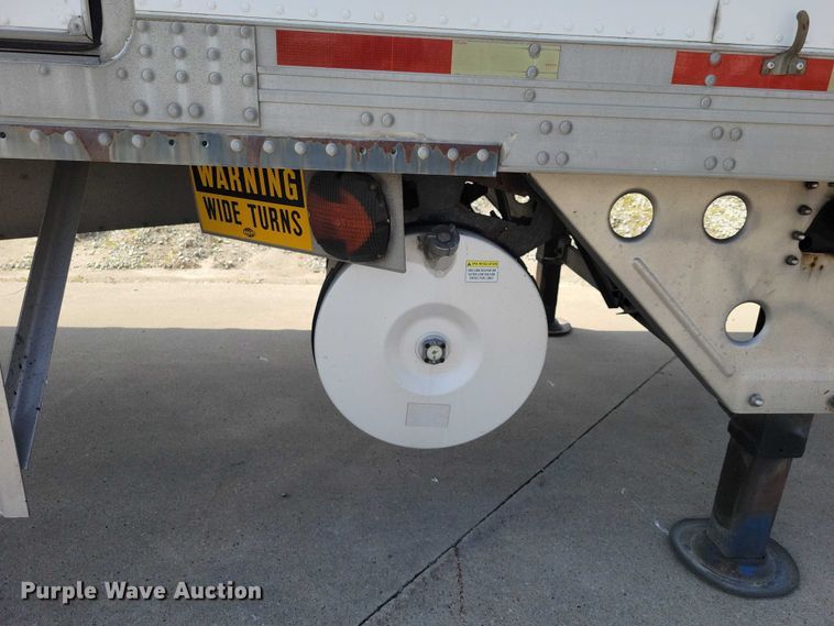 image for item EE1004 2007 Utility refrigerated van trailer