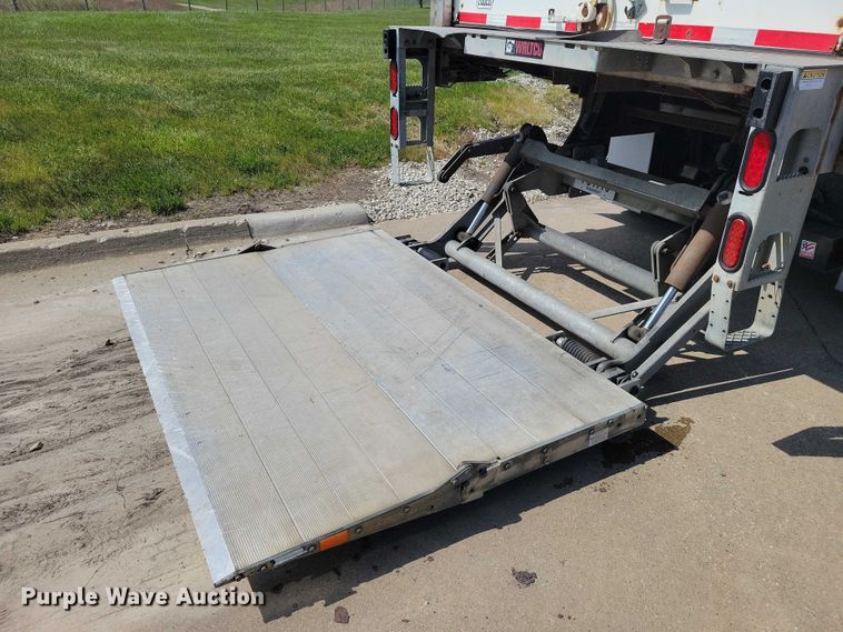 image for item EE1004 2007 Utility refrigerated van trailer