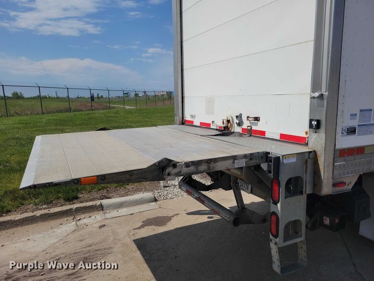 image for item EE1004 2007 Utility refrigerated van trailer
