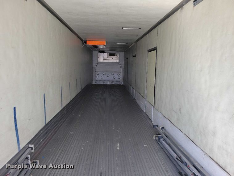 image for item EE1004 2007 Utility refrigerated van trailer