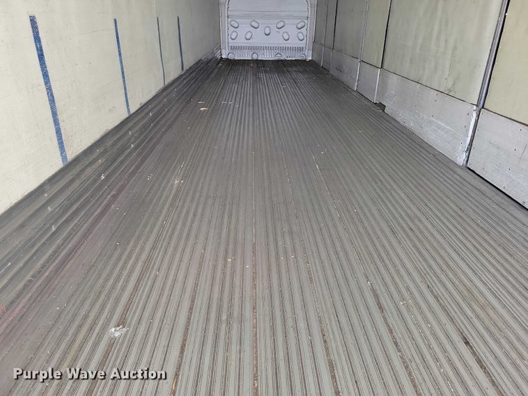 image for item EE1004 2007 Utility refrigerated van trailer