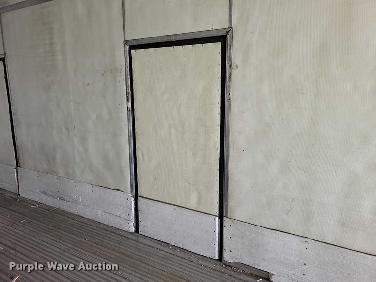 image for item EE1004 2007 Utility refrigerated van trailer