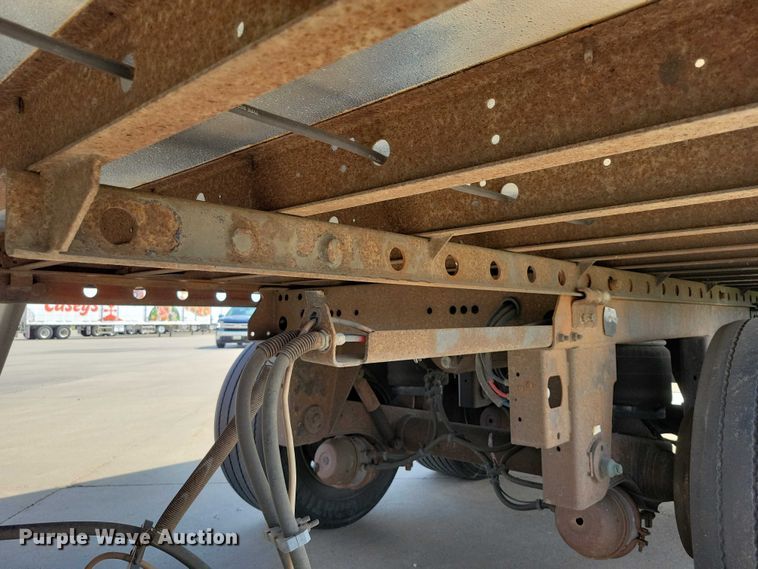 image for item EE1004 2007 Utility refrigerated van trailer