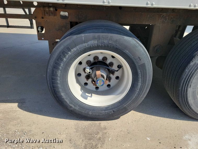 image for item EE1004 2007 Utility refrigerated van trailer