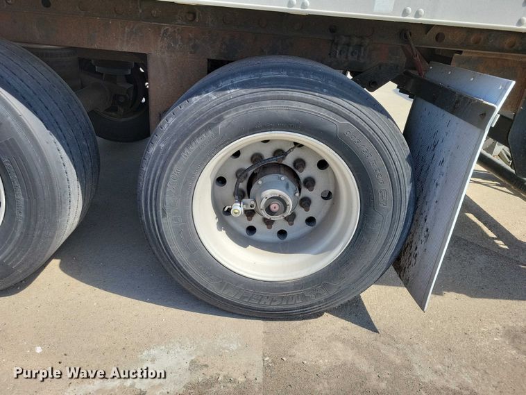 image for item EE1004 2007 Utility refrigerated van trailer