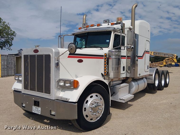image for item EE1478 2006 Peterbilt 379 semi truck