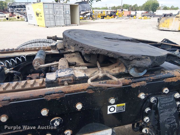 image for item EE1478 2006 Peterbilt 379 semi truck